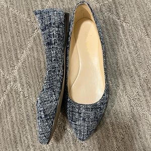 Nine West Slip-on with blue boucle fabric. Women’s size 5.